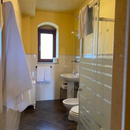 villa-bathroom